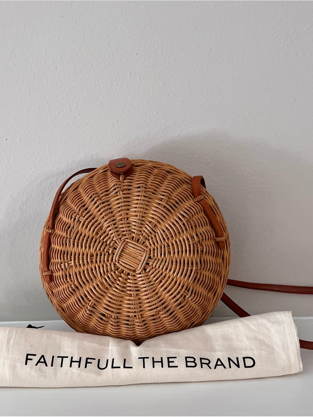 Faithfull the Brand Round Woven Crossbody in Natural Brown